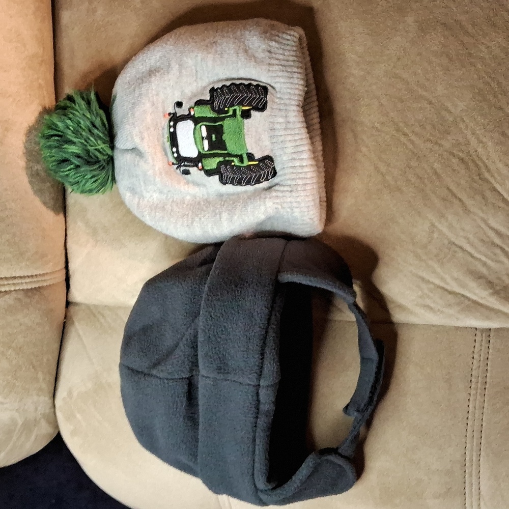 Nike and John Deere boys toddler beanie hats - Picture 2 of 7